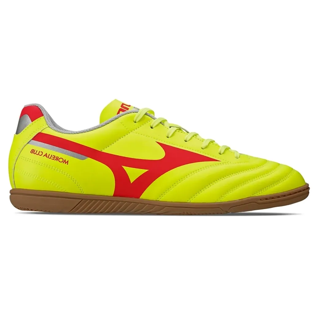 Chuteira de futsal Mizuno Morelia Club masculina amarela neon vista frontal com detalhes coral neon e prateado